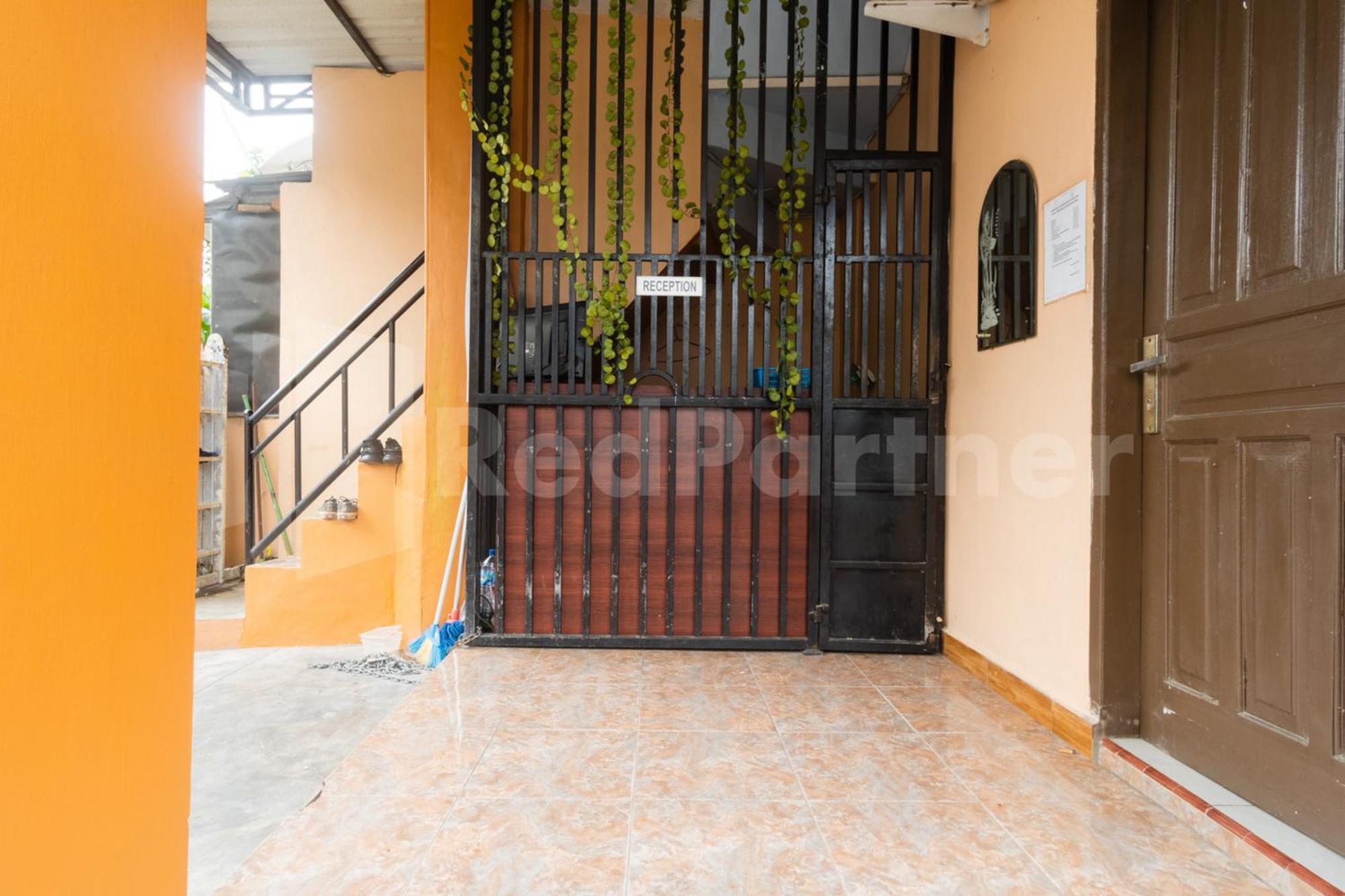 Teratai Guesthouse At Rs Adam Malik Medan Mitra Reddoorz Luaran gambar